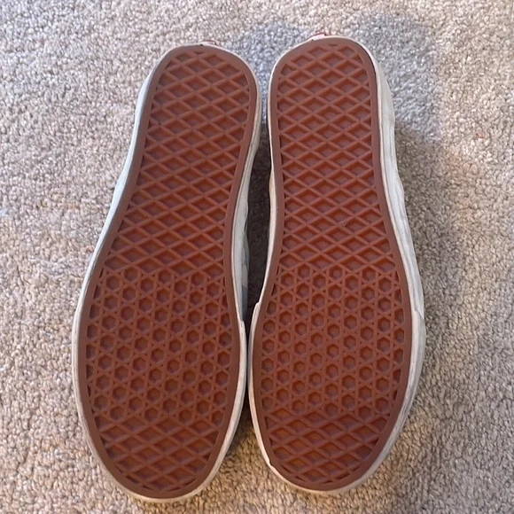Size 8.5 woman’s light blue checkered slip-on vans - Picture 8 of 8